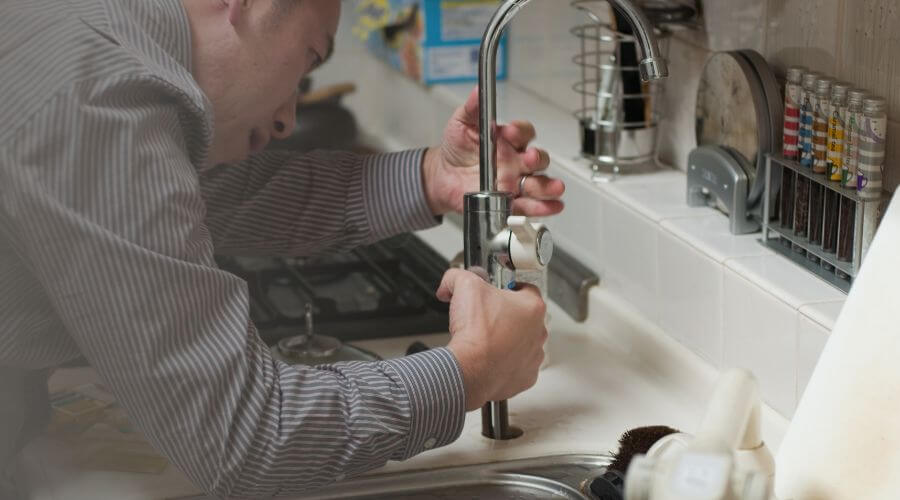 Professional bathroom faucet installation in Hondo, NM